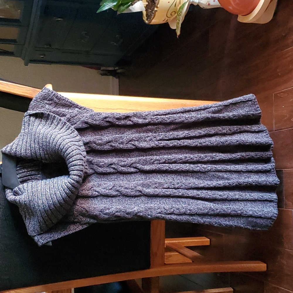 Gray small sweater